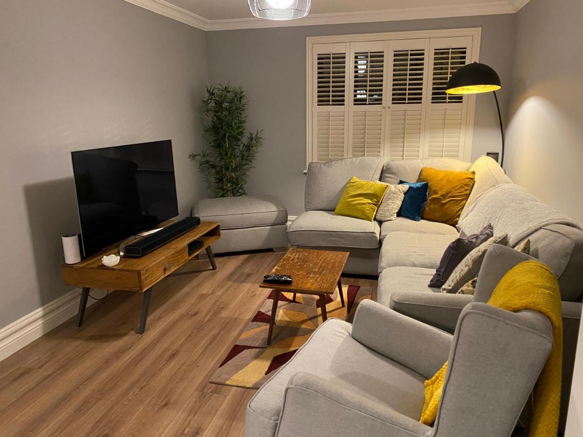 Вилла Gleanntan House - Beautiful Family Town House Килларни Экстерьер фото